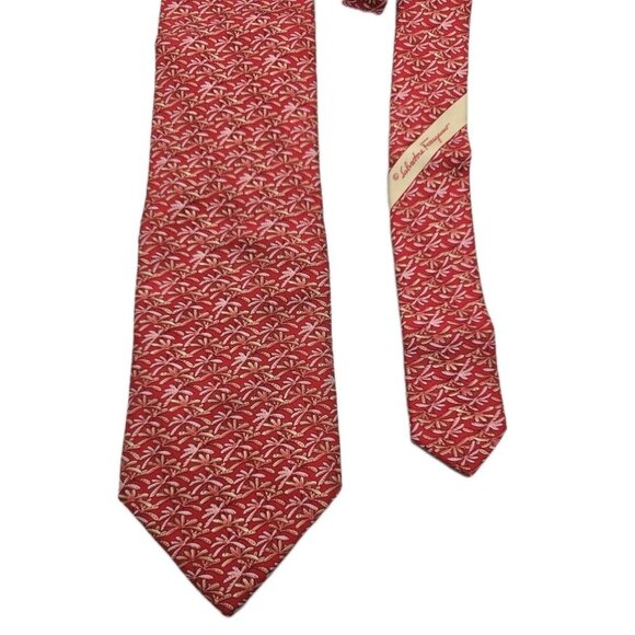 SALVATORE FERRAGAMO Made in Italy Palm Leave All Over Print Red Silk Necktie Tie - Picture 1 of 7